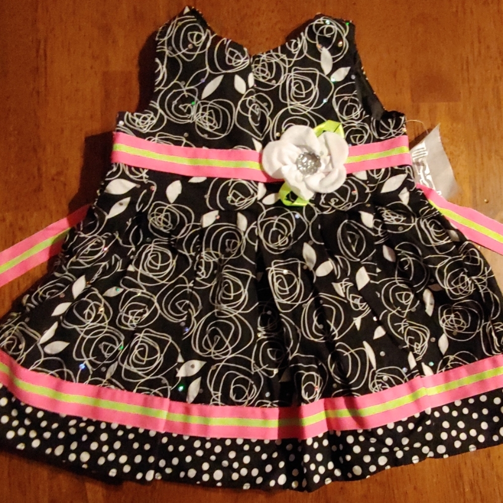 Brand new 18m girls dress - never worn